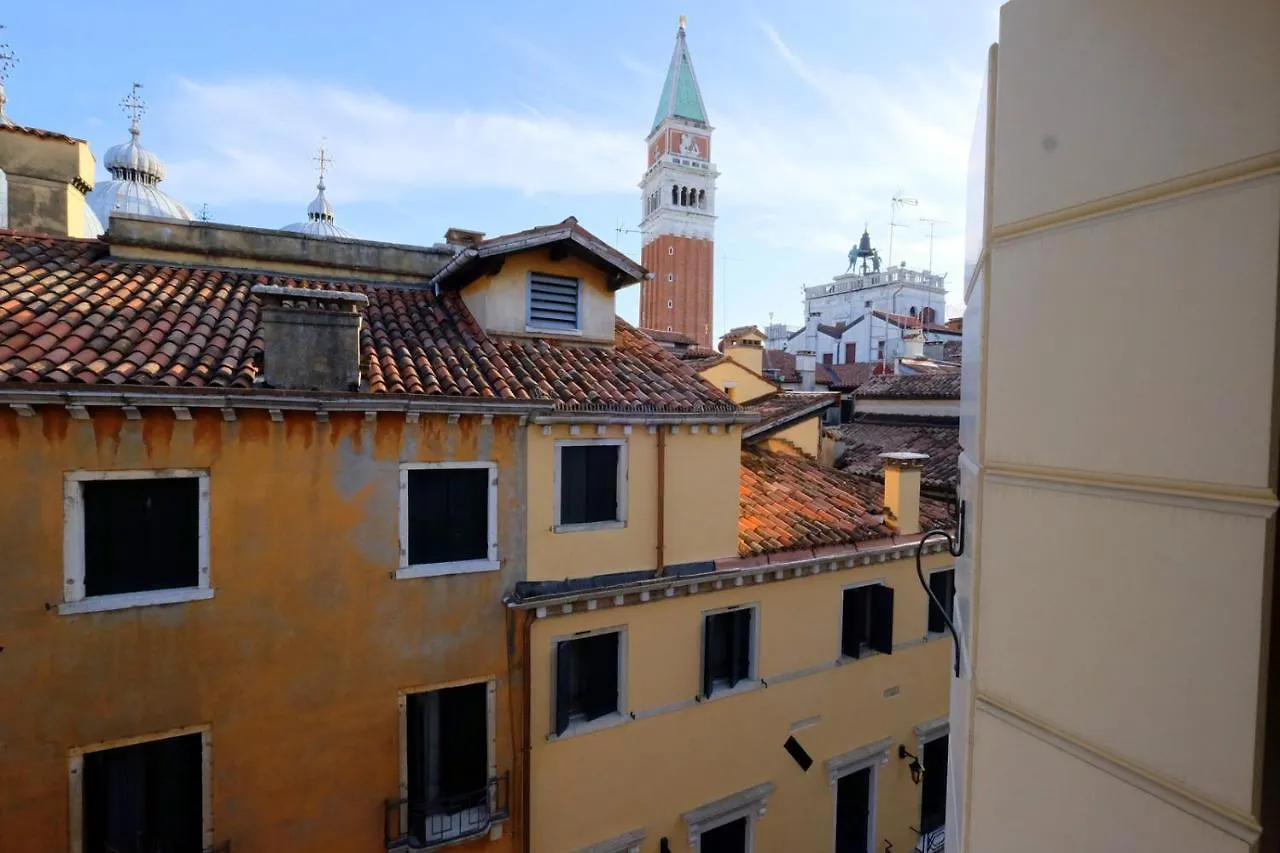 Hotel Ai Do Mori Venecia
