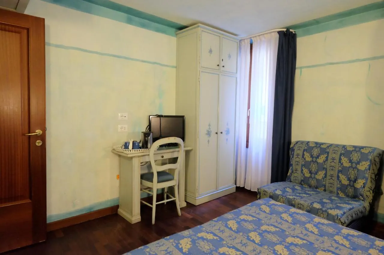 ונציה Hotel Ai Do Mori